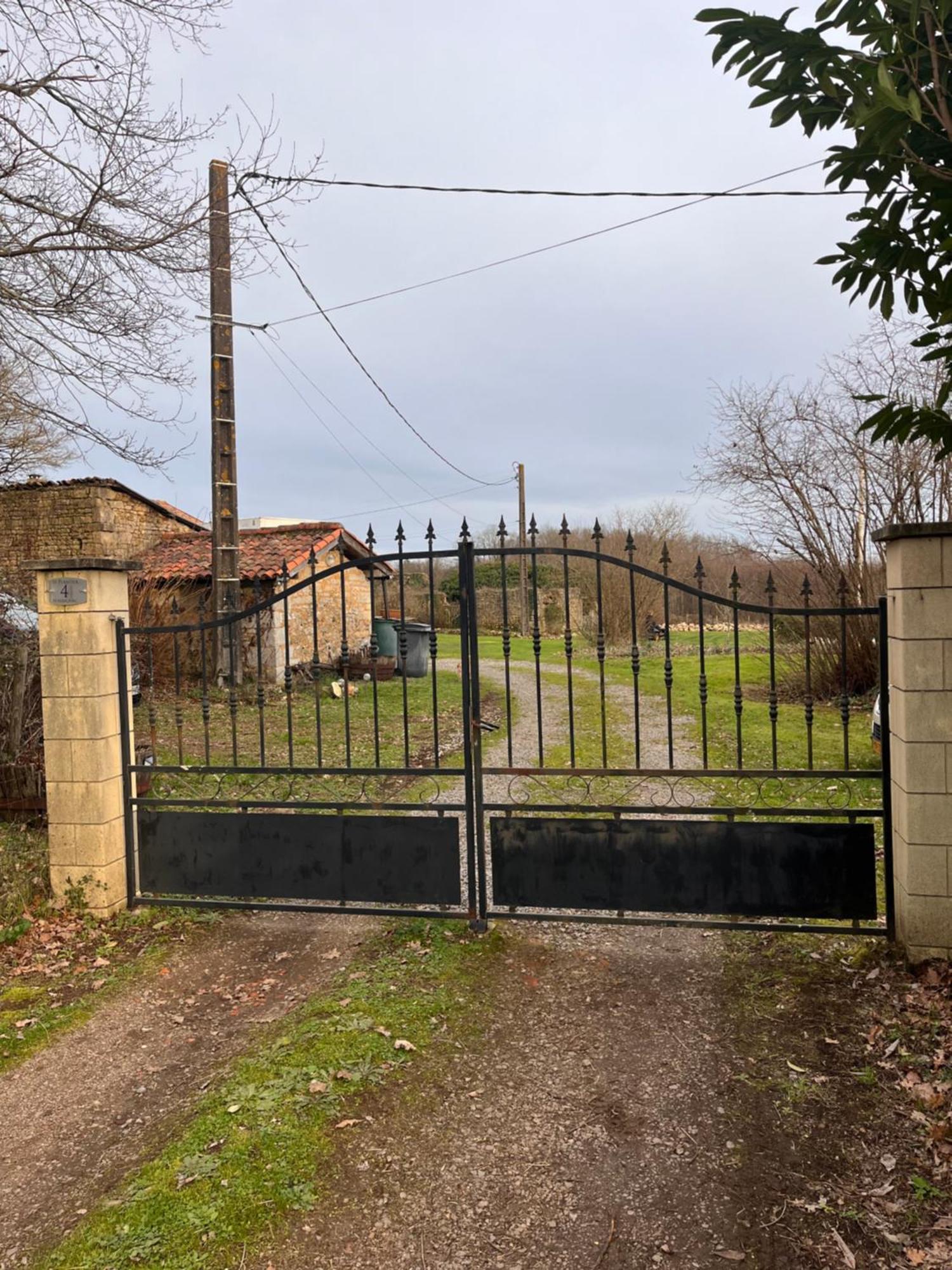 Willa Le Plantier2 Beaulieu-sur-Sonnette Zewnętrze zdjęcie